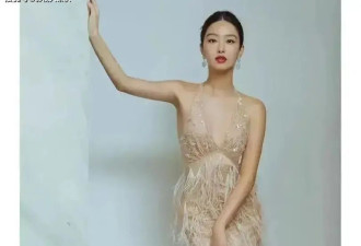 杨采钰孕肚照刷屏，穿健身裤秀逆天腰臀比，小鲜肉男友颜值爆表