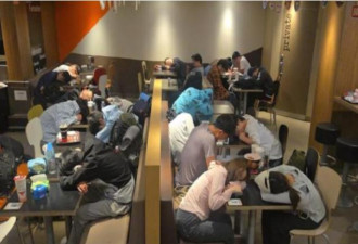 大陆游客五一香港麦当劳过夜 登上热搜