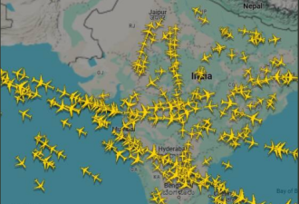 印巴冲突领空关闭 航空大乱排长队画面曝光