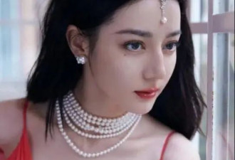 迪丽热巴异域美貌与魔鬼身材俱全！既风情万种...