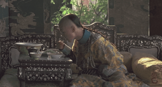 用碗还是用碟吃饭？南北方又吵翻了