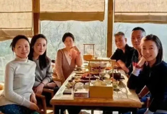 49 岁素颜杀疯同学会！蒋勤勤凭啥美成 "时光刺客"？琼瑶初代女神如何活成人生赢家？