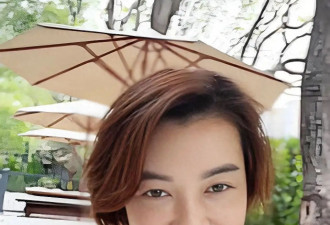 车晓离婚13年：热衷美食、化妆，活成了中年少女