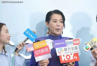 胡杏儿谈老公夜店搂妹,表情管理失控,中年夫妻...