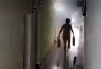 室友电池爆炸烧伤的大学生，绝望深渊里唱歌