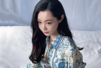 宋轶还是太时髦了，将“青花瓷”穿在身上，拿捏优雅淑女气息