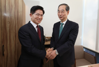 韩国执政党整合失败 总统候选人破天荒换人
