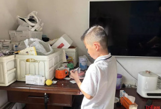 “摆摊救子”妈妈恢复出摊：趁有流量多挣点