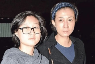还记得成龙的女儿小龙女吗，和母亲断绝关系至今?