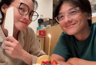 48岁舒淇出席活动狂秀恩爱，称和老公冯德伦天天是情人节，老夫老妻甜齁了
