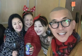 S妈晒全家福，具俊晔又黑又瘦，显得孤单寂寥