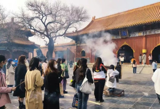文科教师沦为高校“大厂”边缘人:末位淘汰，35岁危机