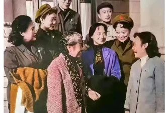 老演员们的罕见旧照，99%的人从未见过
