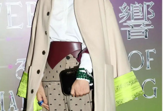 TVB“清冷美人”罕见露面，与米雪同框引回忆杀