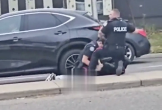 士嘉堡突发警匪当街追逐战 警员拔枪开火射击逃跑嫌犯