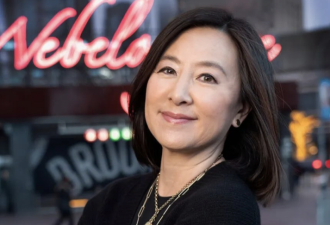 顶配精英女出圈 不只是“大佬背后的女人”