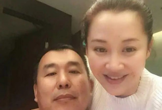 许晴和同学聚会照曝光！其他同学都已成中年人 55岁她仍嫩似少女