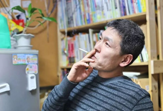 在东京住8平米小屋,全球到处流浪:49岁女作家的格外活法