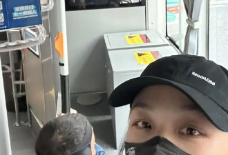 汤唯回老家杭州坐公交 素颜戴口罩气质绝佳
