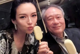 章子怡现身美国，穿素布麻衣