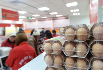 一包包免费纸巾骗走2亿元 不缺钱的老人太缺爱