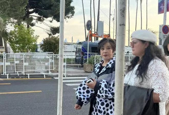 74岁刘晓庆现身戛纳街头，气场很强大！