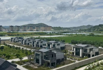 四座四合院、七栋别墅，谁建了潮汕天价违建？