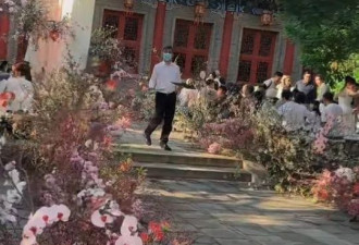 汪小菲大婚全过程曝光，对比大S婚礼太相似