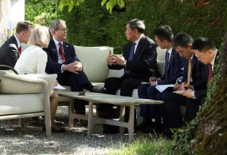 一切尽在不言中，更多中美瑞士会谈现场照片流出