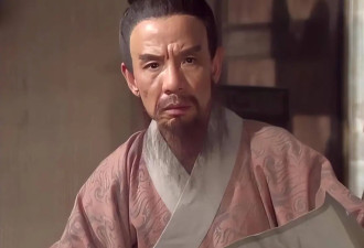 曹操突然叫住司马懿 司马懿反应诡异