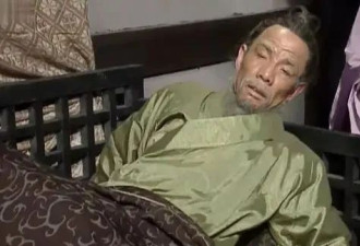 曹操突然叫住司马懿 司马懿反应诡异