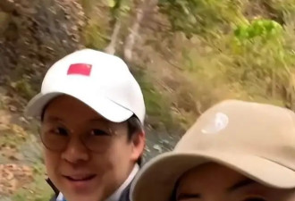 郭晶晶一家五口逛街，小女儿长发如瀑，颜值超越妈妈，太吸睛！