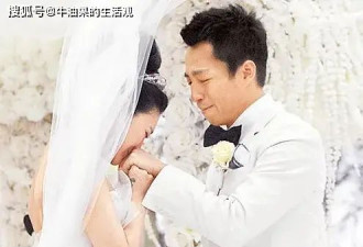 汪小菲在婚礼上哭了！连说两句我愿意，儿女缺席