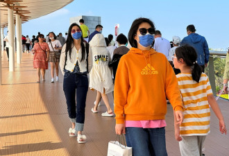中国多地再现新冠上升趋势 民众戴口罩明显增多
