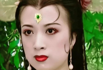50岁金巧巧带儿子来上海！越看越像农村大妈