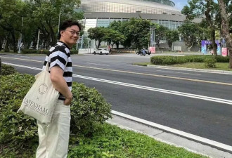 陈奕迅辟谣去世消息,晒出吃肉照片,看起来恢复不错