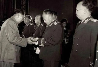 林彪出逃前，毛泽东为什么要收回这幅字？