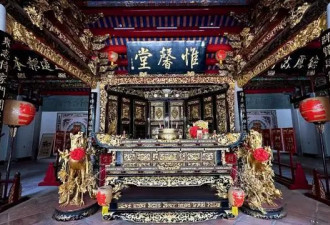 "潮汕天价违建"曾被政府贴封条 建设方拆门施工