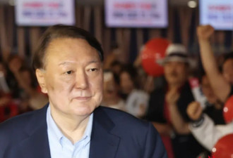 韩前总统尹锡悦现身影院看"选举舞弊"题材纪录片