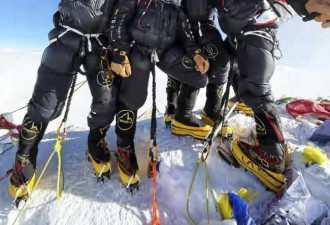 未经任何训练！英登山队5天攻下圣母峰引大讨论