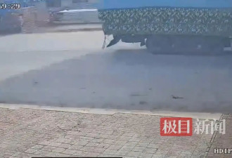 半挂车为逃避追查侧翻： 执法车掉头驶离未施救