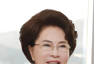 93岁“冻龄”女校长刷屏，人生赛过偶像剧