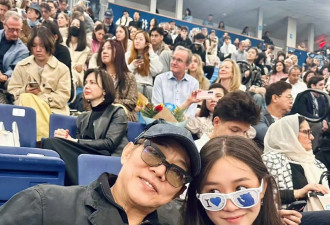 现身小女儿毕业典礼 62岁李连杰近照曝光
