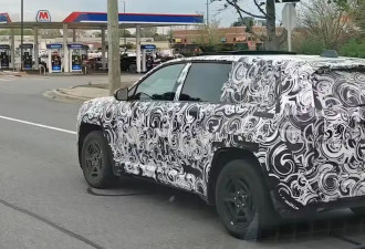 全新Jeep自由光谍照 搭载1.6T混动系统