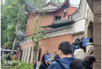 第一批去寺庙减脂的人，胖了11斤....
