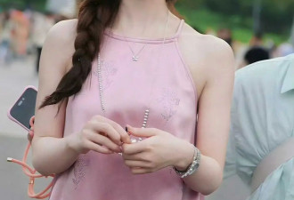 赵露思路透多次新中式风亮相，古典与摩登的碰撞，实力诠释人妻感