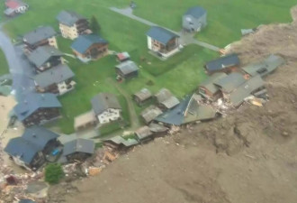 视频:阿尔卑斯山冰川断裂 泥浆岩石倾泻而下淹没村庄