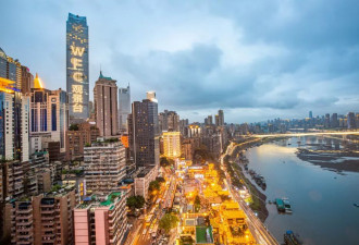 超越上海登顶全国消费第一城 这个西部城市凭什么