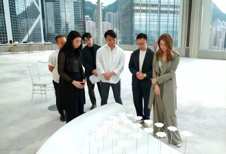 徐子淇含泪谈公公李兆基离世，全家福照片曝光