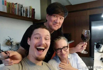 周华健混血儿子结婚现场，新娘穿旗袍身材好，34岁周厚安海量帅照曝光！